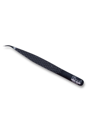 Cher - Goddess of Lashing Tweezers
